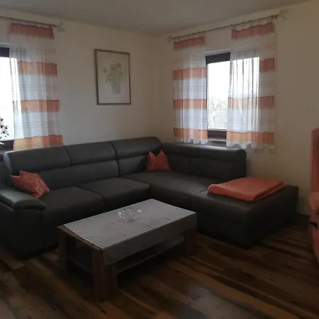 Maria Apartment Tettenweis